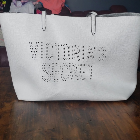 Victoria's Secret Tote - Picture 1 of 2